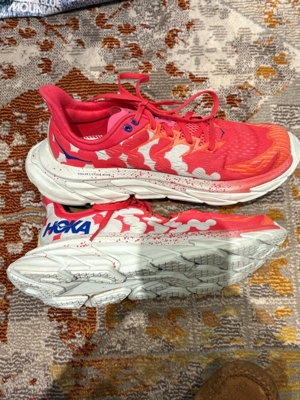 Hoka One Clifton Edge Running Shoes - Picture 4 of 7